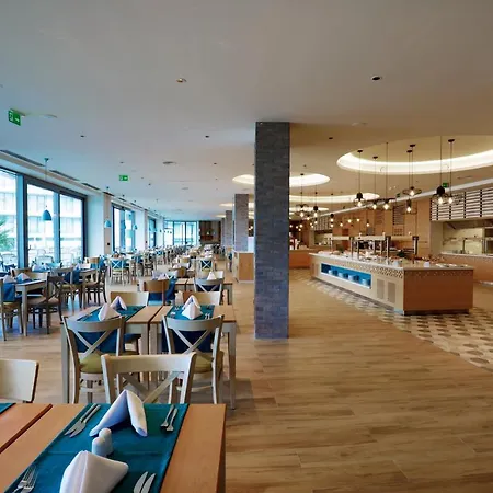 Astoria & Private Hotel 4*