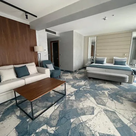 Hotel Astoria & Private
