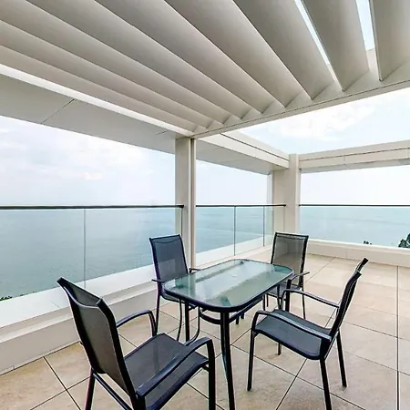 Astoria Inclusive- Private & Club Отель 4*