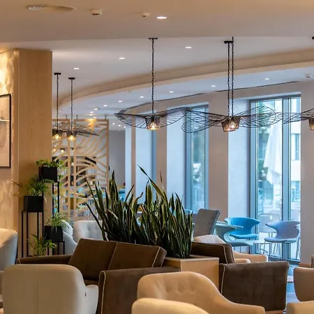 Astoria Inclusive- Private & Club 4*