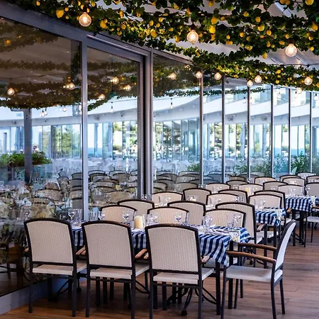 Astoria By Astoria Collection Hotel 4*