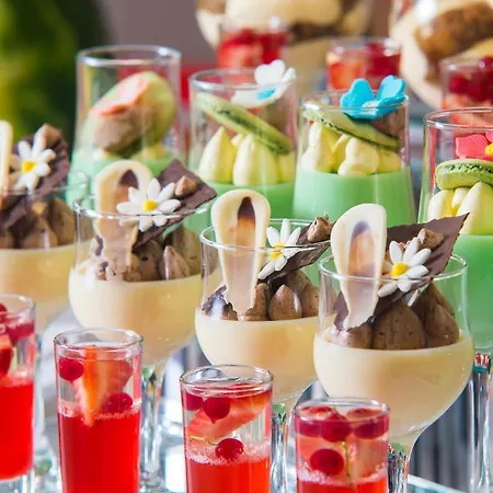 酒店 Astoria Inclusive- Private & Club 4*