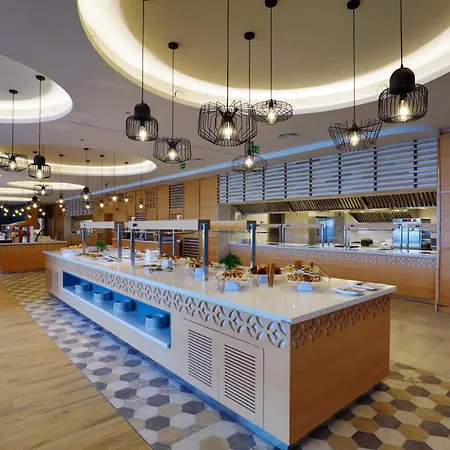 Astoria Inclusive- Private & Club 酒店