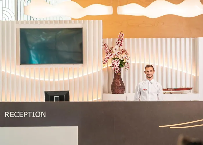 Hotel Astoria By Astoria Collection